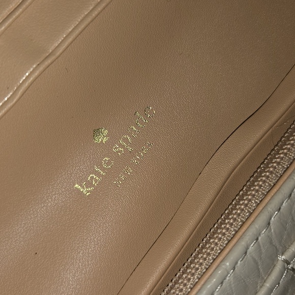 Kate Spade Cream Wallet with Intricate Floral Cutout Design - Picture 9 of 11